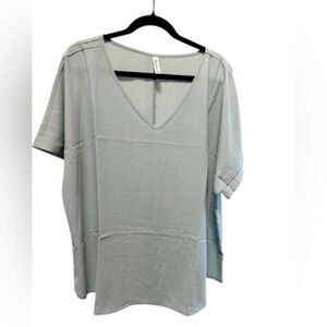 NWOT Zenana Plus Size Mint Green Woven Airflow V-Neck High Low Hem Top - Size 3X
